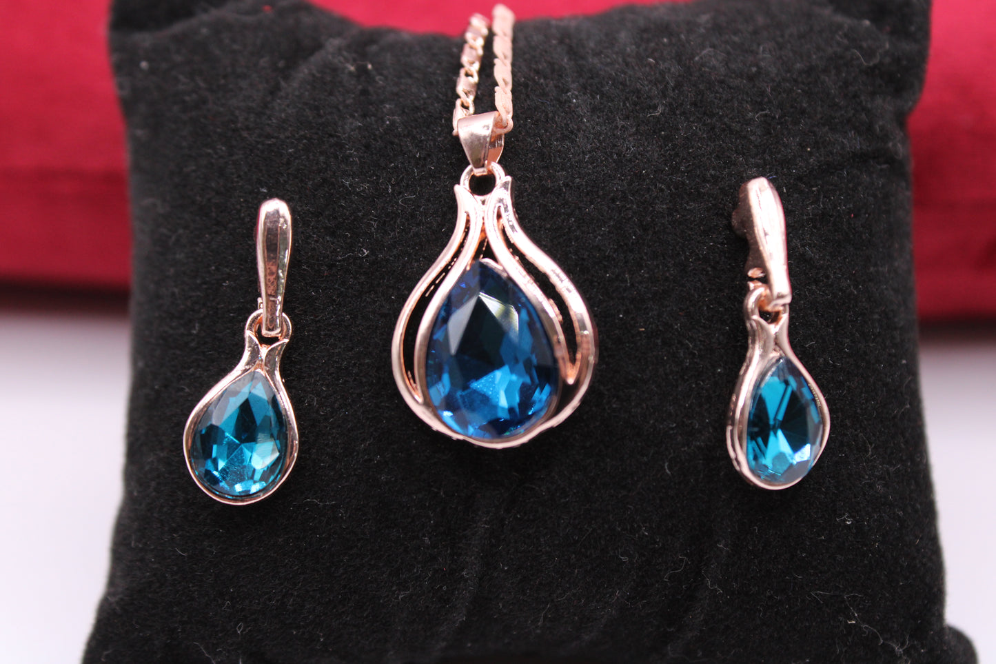 Rhinestone Waterdrop Pendant and Earrings Set