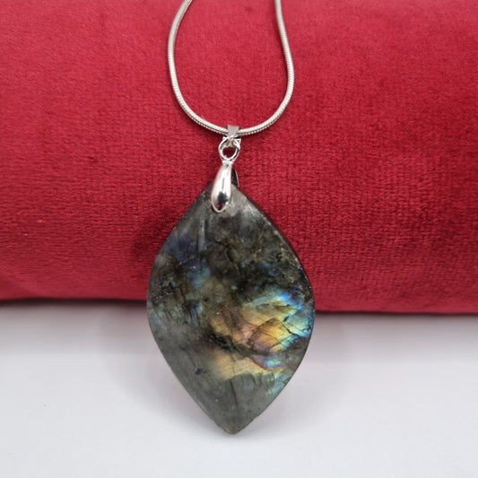 Labradorite Pendant Necklace